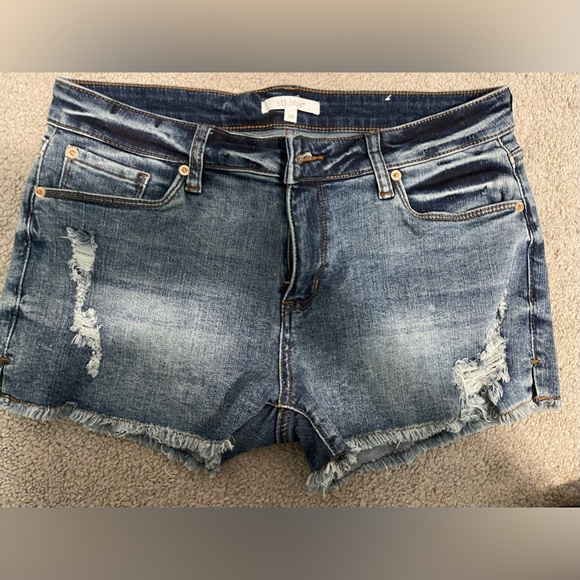 NEW STS Blue Distressed Denim Shorts Size 29 - Picture 1 of 2